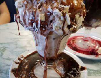 Things To Do Leatherby's Family Creamery (Ice Cream)