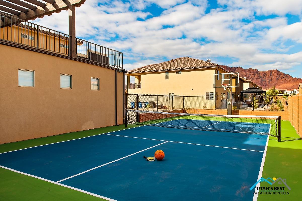 Pickleball court at Paradise Village at Zion presented by Utah's Best Vacation Rentals.